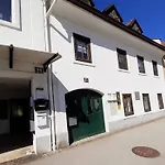 Fassbinder Klause Mit Mini-terrasse Апартаменты Санкт-Файт-ан-дер-Глан
