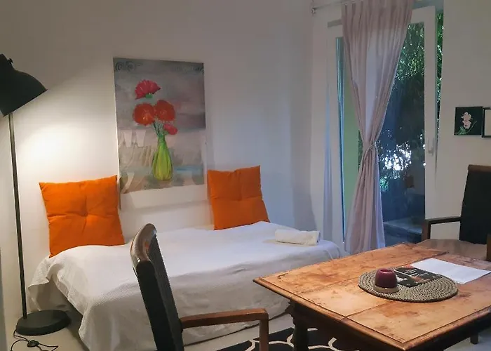 Fassbinder Klause Mit Mini-terrasse * סנט ויט אן דר גלאן