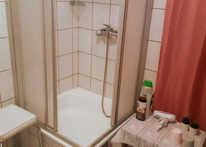 Fassbinder Klause Mit Mini-terrasse סנט ויט אן דר גלאן