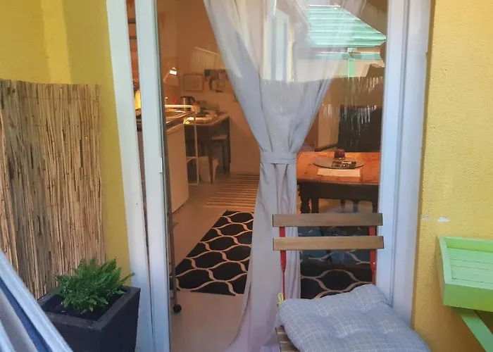 Fassbinder Klause Mit Mini-terrasse * סנט ויט אן דר גלאן